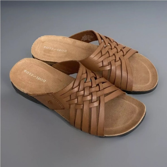 Easy Spirit Women's Tan Slip On Sandals NWOT Size 7W - Picture 2 of 5